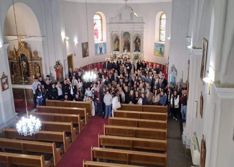 Župa sv. Male Terezije od Djeteta Isusa - Ledinac