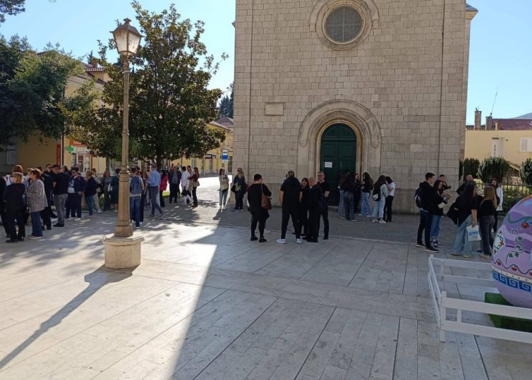 Župa sv. Male Terezije od Djeteta Isusa - Ledinac