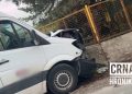 BiH: Vozač poginuo u sudaru kombija s betonskim stupom