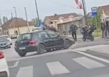 Prometna nezgoda u Grudama: Sudarili se Golf i motor