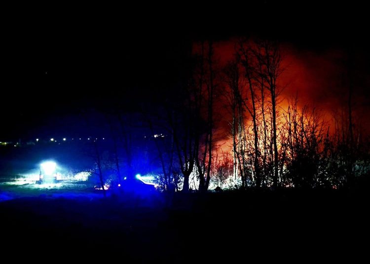 Široki Brijeg: Jak požar kod Privalja prijetio elektrodistribucijskoj mreži