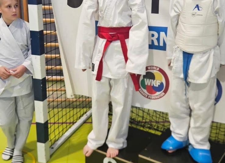 Sjajan vikend za KK Široki: 27 medalja sa natjecanja u Splitu i Mostaru