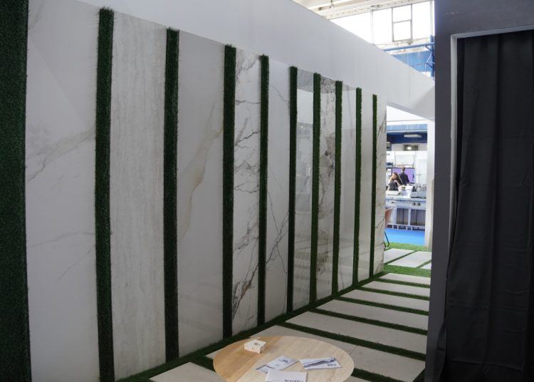 Modra Stijena zablistala na Mostarskom sajmu: Replika Kočerinske ploče i svjetski uzorci kamena