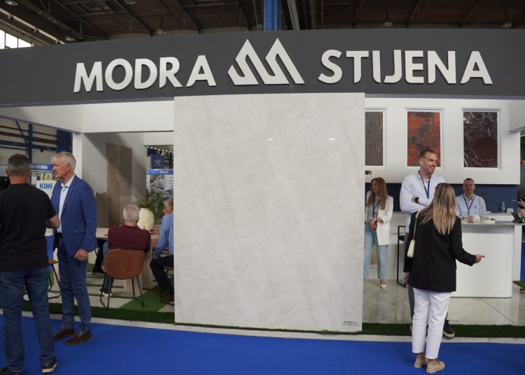 Modra Stijena zablistala na Mostarskom sajmu: Replika Kočerinske ploče i svjetski uzorci kamena