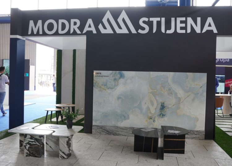 Modra Stijena zablistala na Mostarskom sajmu: Replika Kočerinske ploče i svjetski uzorci kamena