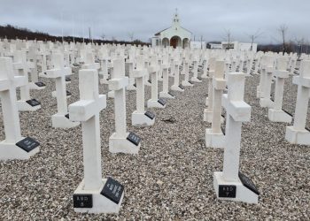 Posjet izaslanstva iz Crne Gore Groblju mira i Širokom Brijegu