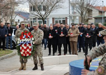 Posušje odalo počast braniteljima u povodu 34. obljetnice Hrvatskog vijeća obrane