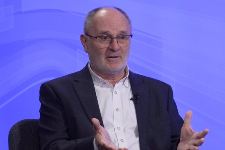 Preminuo je profesor Vlatko Cvrtila