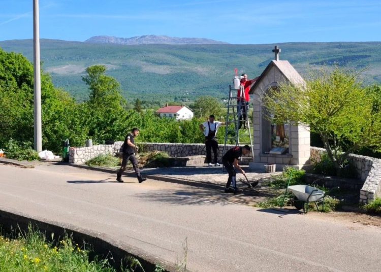 Široki Brijeg: Radna akcija u Uzarićima, zajedništvo na djelu