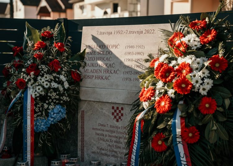 Široki Brijeg obilježio 34. obljetnicu raketiranja i odao počast žrtvama