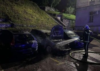 U Mostaru uhićene dvije osobe zbog podmetanja požara na više vozila