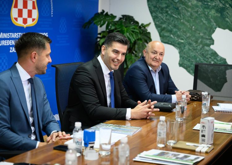 JKP Čistoća d.o.o. Široki Brijeg dobiva automatsku prešu za baliranje otpada