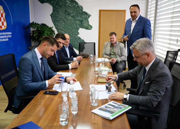 JKP Čistoća d.o.o. Široki Brijeg dobiva automatsku prešu za baliranje otpada