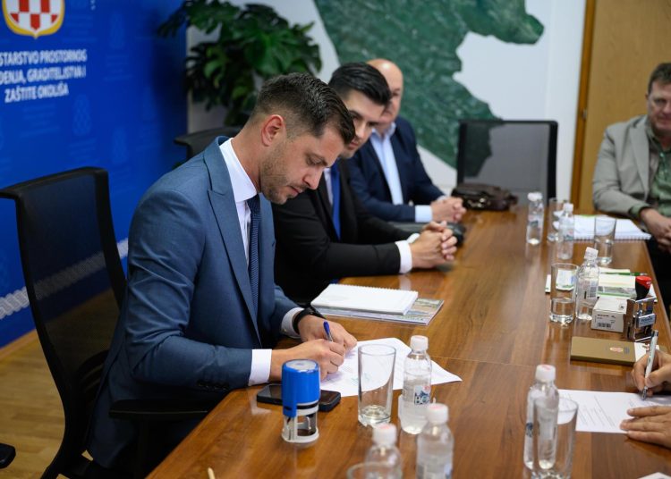 JKP Čistoća d.o.o. Široki Brijeg dobiva automatsku prešu za baliranje otpada