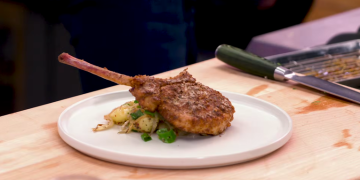 Trik Gordona Ramsayja s majonezom za savršeno sočne i hrskave kotlete