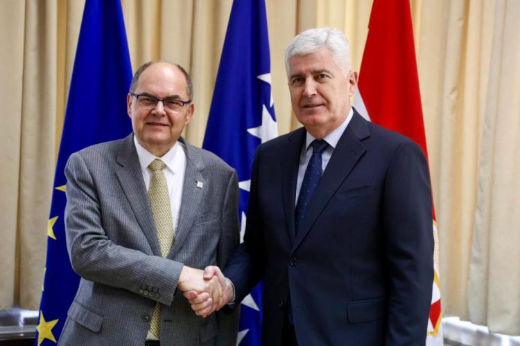 Čović i Schmidt o političkoj stabilnosti i europskom putu BiH