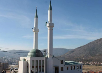 Grad Mostar zatvorio gradilište bez dozvole: Medžlis tvrdi da zatvaraju samo džamije, a crkve bez dozvola ne diraju