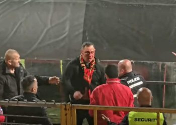 (VIDEO) BiH: Navijač kravave glave želio se obračunati s redarima