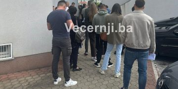 Gužve ispred Službe za zapošljavanje ŽZH zbog programa ”Druga prilika”