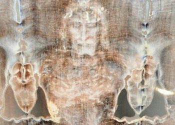 Torinsko platno i misterij uskrsnuća: Krv potvrđuje pokop, otisak zbunjuje znanost