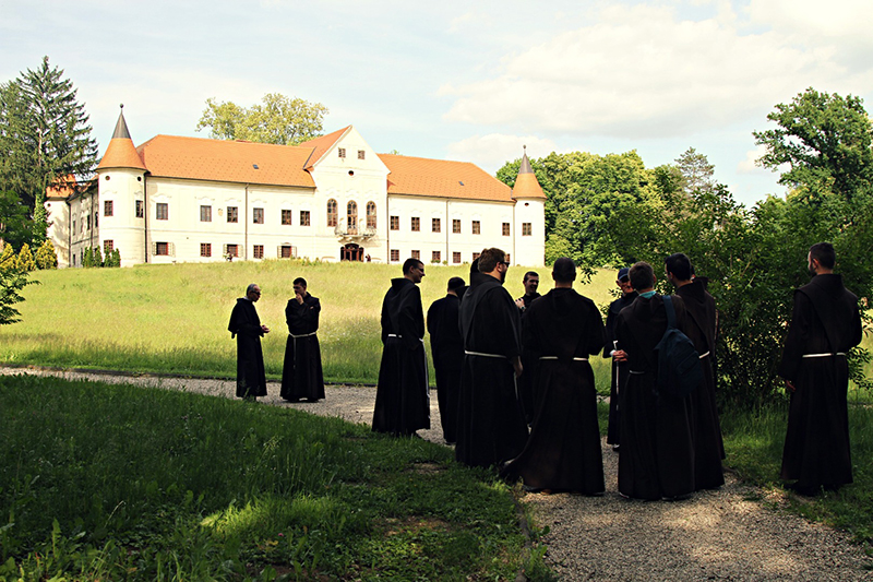 Kriza redovništva? Hrvatska u 10 godina izgubila gotovo 1000 redovnika