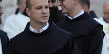 Širokobriješki svećenik političarima i moćnicima: “Vratite ukradeno dok nije kasno, tko zadrži tuđe ostaje u grijehu, bez obzira na ispovijed”