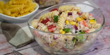 Recept za hladnu salatu s tunjevinom i tjesteninom