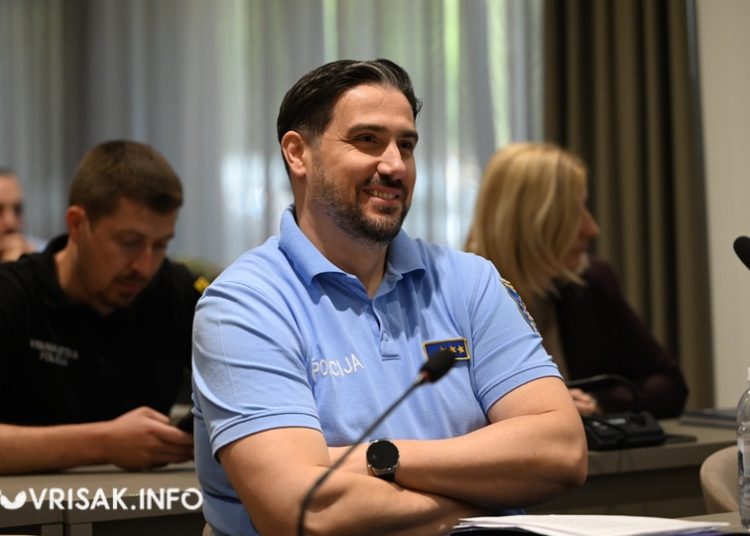 Održava javna rasprava o plaćama policijskih službenika u ŽZH