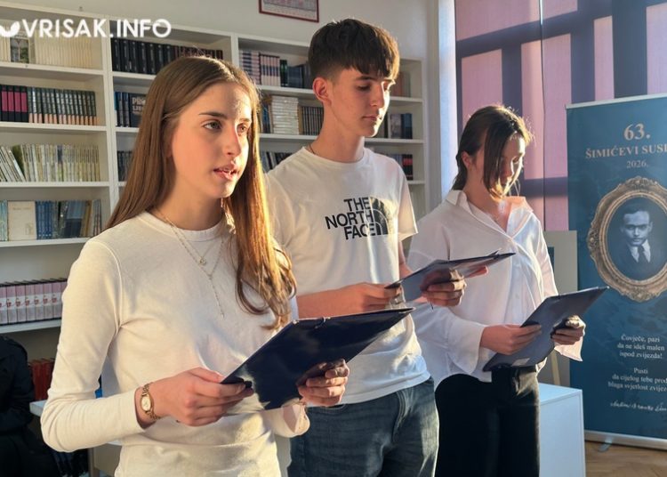 U Grudama predstavljena zbirka „Pred našom kućom jabuka“ autora Mije Tokića 