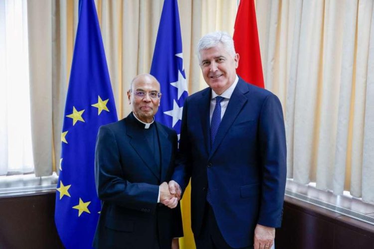 Čović i Filipović s nuncijem Chullikattom o političkoj situaciji, pravima Hrvata i ulozi Crkve u BiH