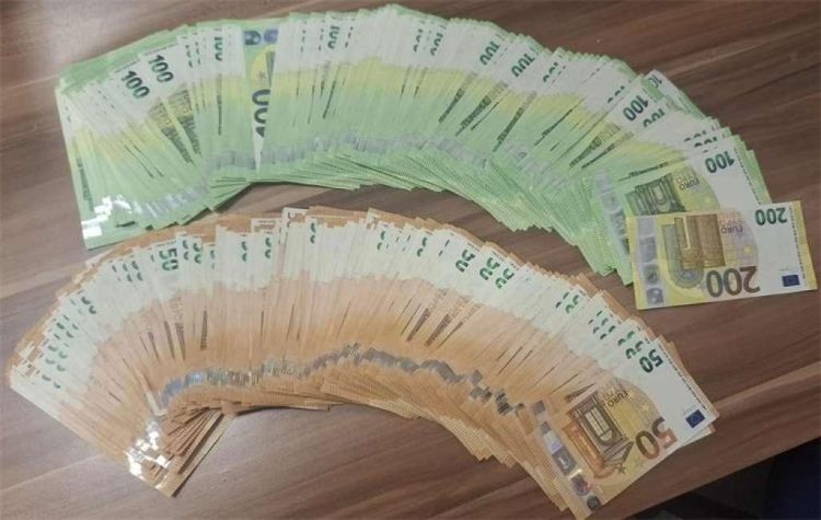 Državljanka BiH nije prijavila gotovinu na granici, kažnjena s preko 8.000 eura