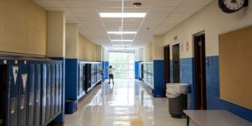 Dojava o bombama u školama pokrenula veliku policijsku akciju u Splitu