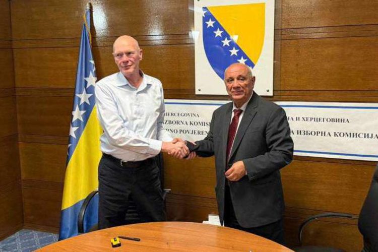 SIP BiH potpisao ugovor vrijedan 74,5 milijuna KM za biometrijsku identifikaciju birača