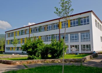 Široki Brijeg: Predavanje u Osnovnoj školi Kočerin na temu „Tko zapravo odgaja našu djecu?“