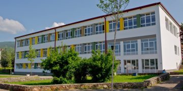 Široki Brijeg: Predavanje u Osnovnoj školi Kočerin na temu „Tko zapravo odgaja našu djecu?“