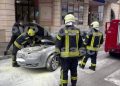 Zapalio se Audi ispred tržnog centra u Mostaru