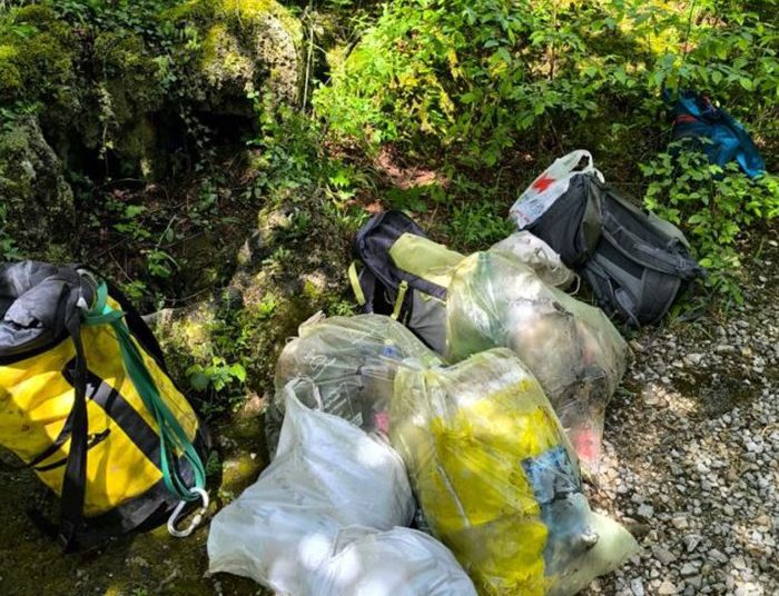 Fotografije koje opominju: GSS Široki Brijeg očistio dva speleoobjekta