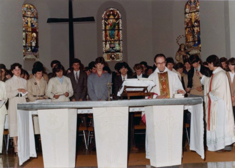 Iz prošlosti Širokog Brijega: Misa za maturante 1980. godine