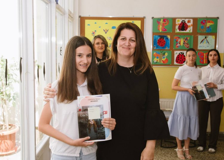 Dan škole u Biogracima obilježen svečanim programom i dodjelom priznanja