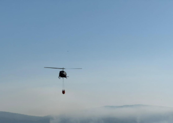 I dalje gori kod Jablanice, gašenje otežava nepristupačan teren sa strmim liticama
