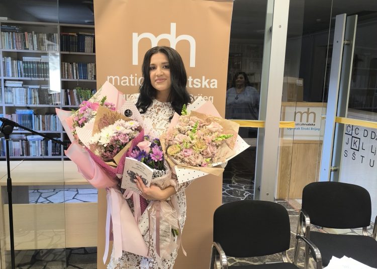 Širokobriježanka Matea Kožul predstavila svoju prvu knjigu