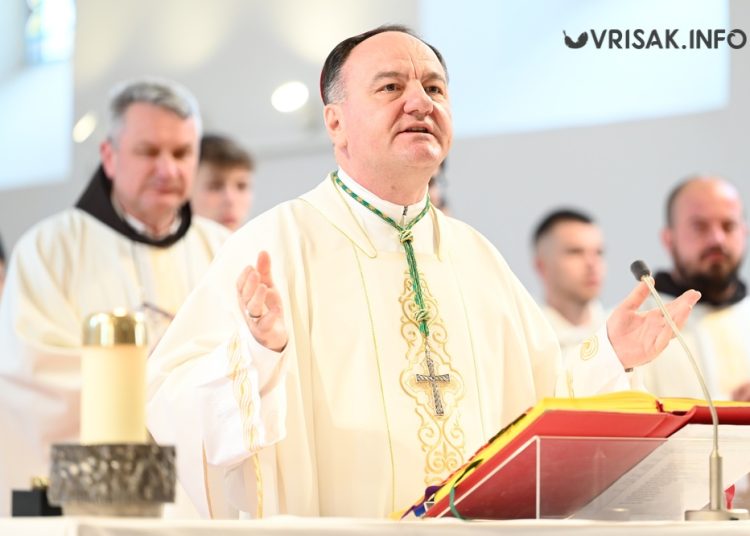 Svečano u Širokom Brijegu: 234 mladih primilo sakramenat Svete potvrde
