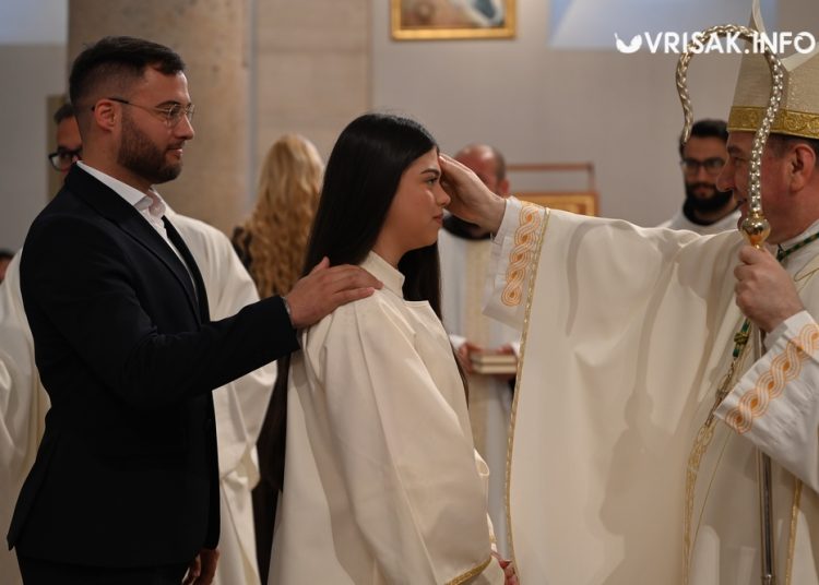 Svečano u Širokom Brijegu: 234 mladih primilo sakramenat Svete potvrde
