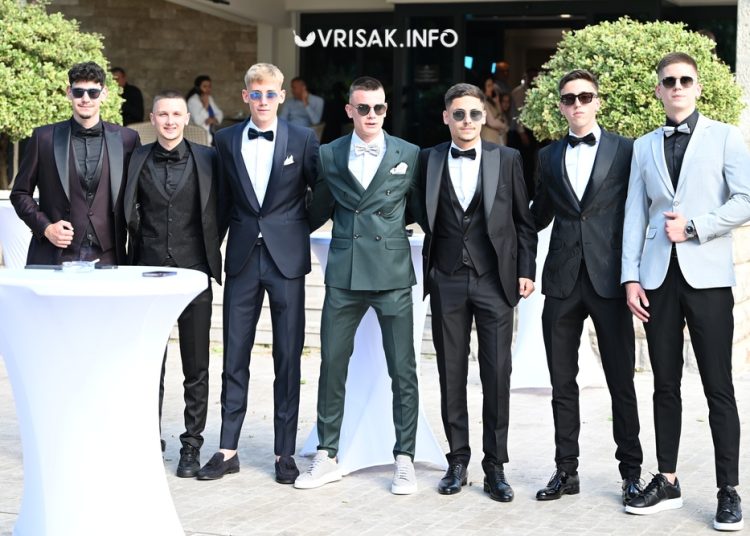 Široki Brijeg: Svečana matura Gimnazije fra Dominika Mandića