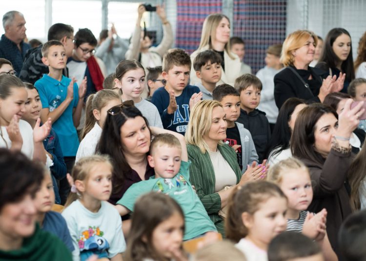 Široki Brijeg: Osnovna škola Kočerin prigodnim programom obilježila Dan škole