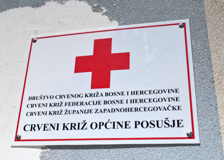Crveni kriz Posušje ugostio predstavnike CK ŽZH i FBiH, sastali se i s načelnikom Begićem
