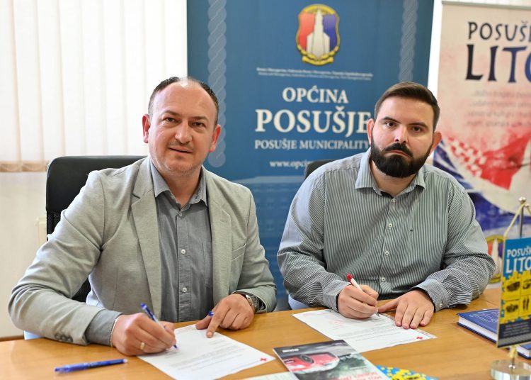 Crveni kriz Posušje ugostio predstavnike CK ŽZH i FBiH, sastali se i s načelnikom Begićem