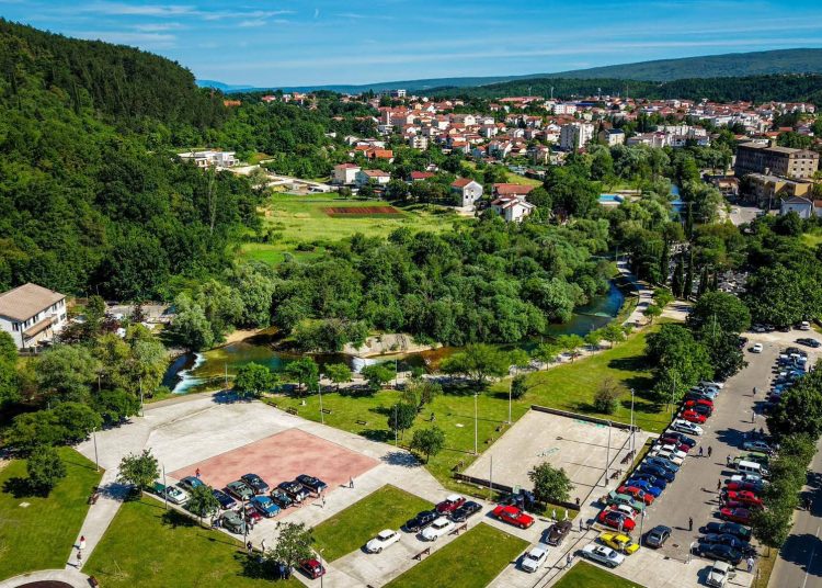 Široki Brijeg: Dan ispunjen vrhunskim oldtimerima, odličnim društvom i sjajnom atmosferom!