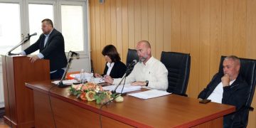 Grad Ljubuški i ove godine maturantima isplaćuje 300 KM i snosi troškove maturalne večere
