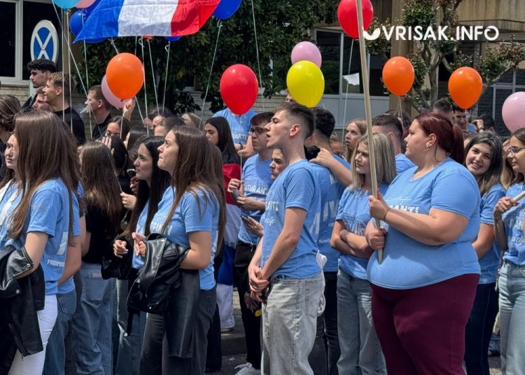 Široki Brijeg: Automatska puška u gepeku i droga u centru grada, policija imala dvije akcije u jednoj noći